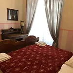 Zamek Lesany بيت ضيافة