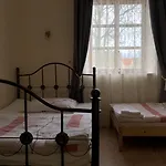 بيت ضيافة Zamek Lesany Netvořice
