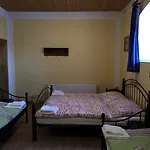 بيت ضيافة Zamek Lesany Netvořice
