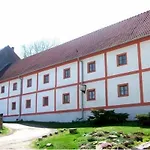 Zamek Lesany