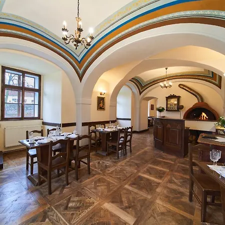 Zamek Lesany Pensjonat