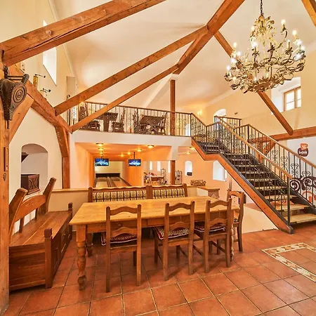 Guest house Zamek Lesany