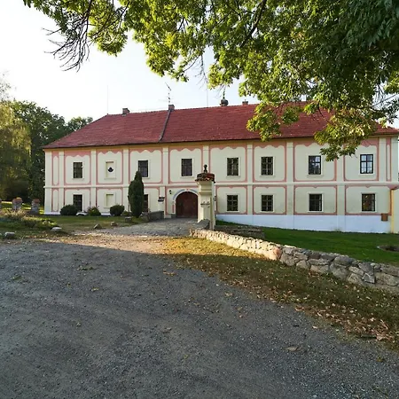 Zamek Lesany Netvořice