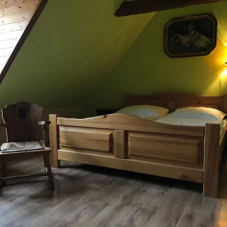 Zamek Lesany Guest house