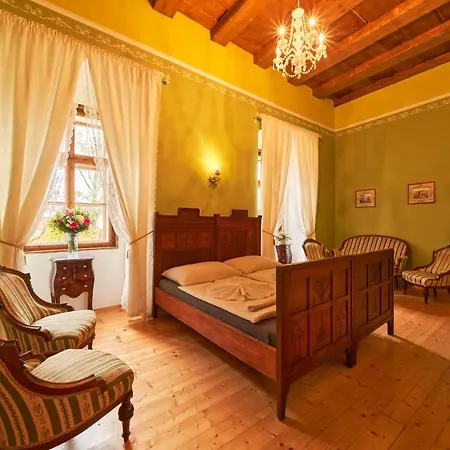 Guest house Zamek Lesany