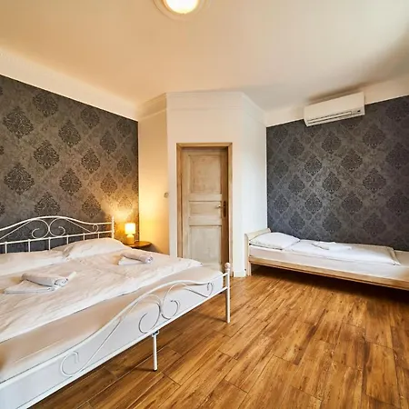Guest house Zamek Lesany Netvorice