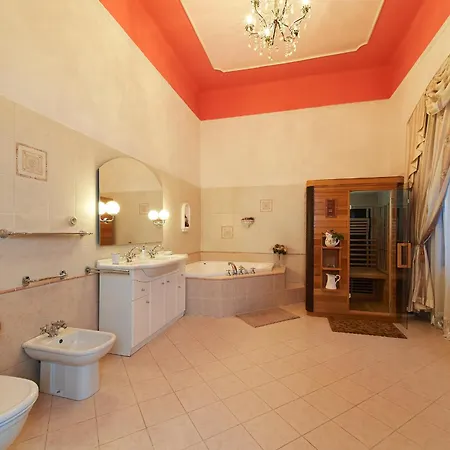 Zamek Lesany Guest house 3*