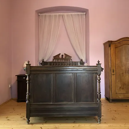 Pensjonat Zamek Lesany Netvořice