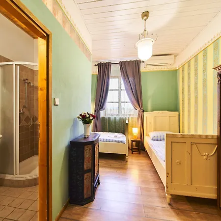 Zamek Lesany Guest house