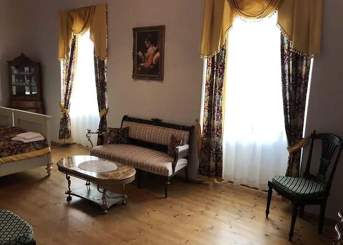 Guest house Zamek Lesany 3*