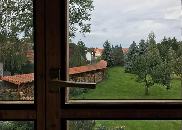 Πανσιόν Zamek Lesany 3*