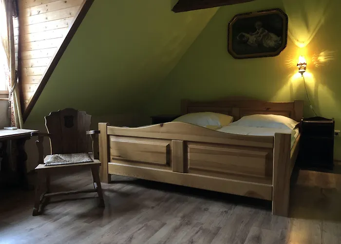 Guest house Zamek Lesany 3*